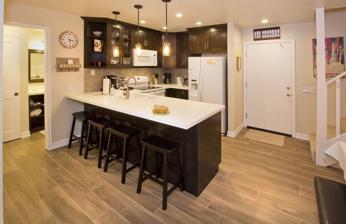 Mammoth Lakes Condominio | St. Anton Wooded View 2-Bedroom Condos w/ fireplace