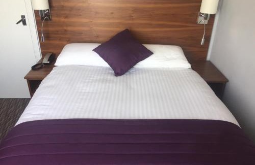 Chatham Hotel | St George Hotel Rochester-Chatham