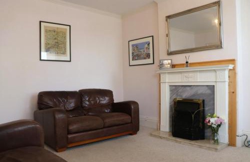 Ryde Casa | St George's Villa