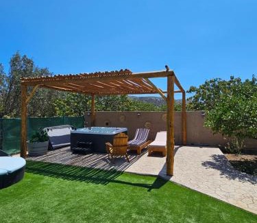 Palaia Fokaia Casa | St'Georges garden house