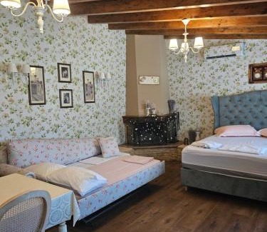 Palaia Fokaia Casa | St'Georges garden house
