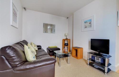 West Looe Apartamento | St Georges Lemain Garden Apts