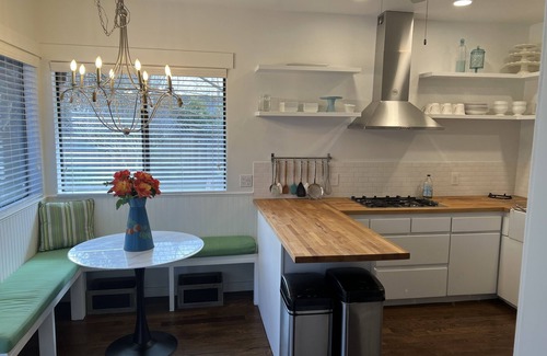 Deer Park Otro | St Helena Farmhouse - Napa Valley