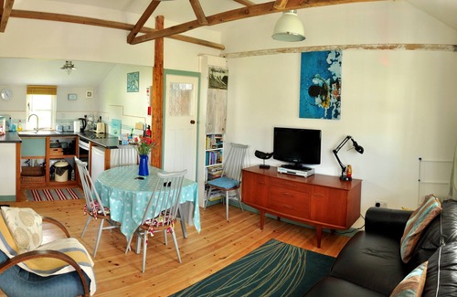 Hayle Chalet De Esquí | Alquiler de cabañas de playa tradicional retiro. Duerme 4. St Ives Bay.