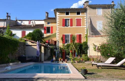 Saint-Jean-du-Gard Apartamento | St Jean du Gard : Spacious Apartment with Use of Pool