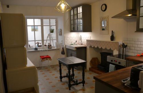Saint-Jean-du-Gard Apartamento | St Jean du Gard : Spacious Apartment with Use of Pool