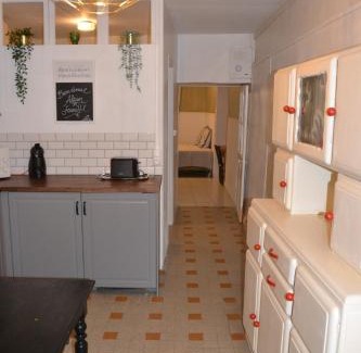 Saint-Jean-du-Gard Apartamento | St Jean du Gard : Spacious Apartment with Use of Pool