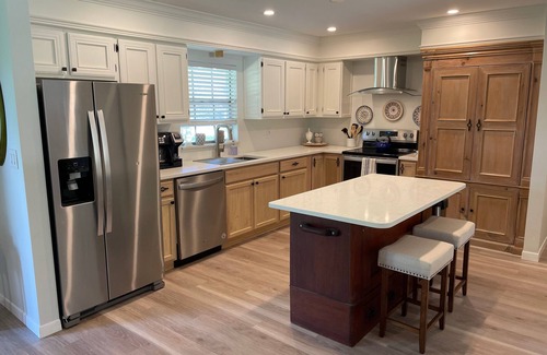 Satsuma Casa | St. Johns River Community Home with Dock Access