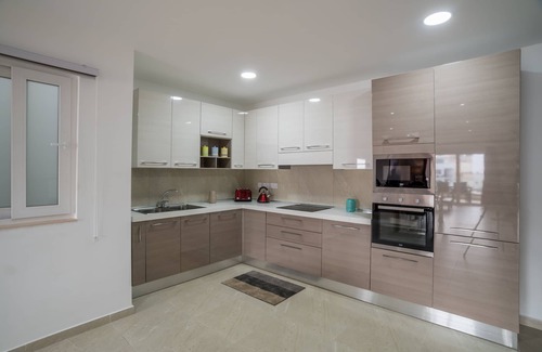 Ta' Giorni Apartamento | S t. Apartamento de lujo con vistas al valle de Julians