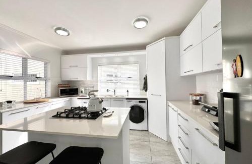 Marina Martinique Apartamento | St Kitts by Double Portion