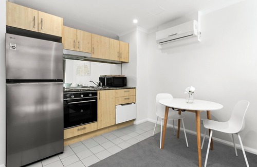St. Leonards Apartamento | St.Leonards Sophistication: Spacious Studio - LN405