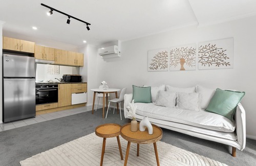St. Leonards Apartamento | St.Leonards Sophistication: Spacious Studio - LN405