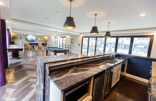 DeBaliviere Place Apartamento | St Louis Luxurious 2BD 2BA Forest Park Apartment