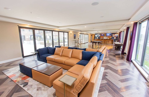 DeBaliviere Place Apartamento | St Louis Luxurious 2BD 2BA Forest Park Apartment