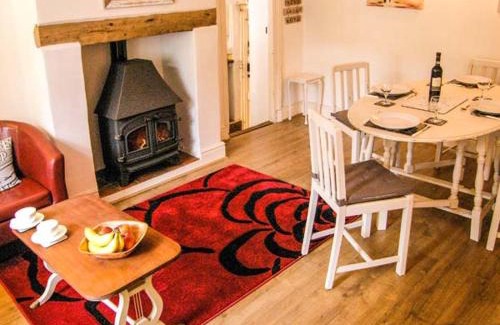 Tatworth Casa | St Margaret's Cottage