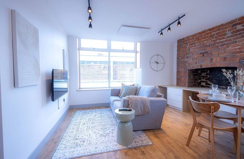 Eccles Apartamento | St Mary's Church OneBedroom Apartment by Sojo Stay