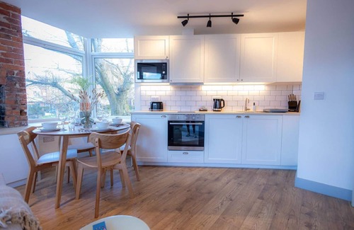Eccles Apartamento | St Mary's Church OneBedroom Apartment by Sojo Stay