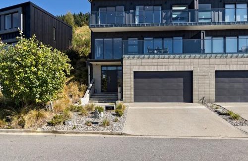 Queenstown Casa | St Matthews Views Cecil