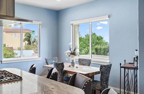 Belle Vista Casa | St. Pete Beach Executive Waterfront Retreat