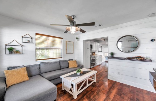 Disston Heights Casa | St. Pete pool home close to downtown & beach- porch, fenced backyard, wifi