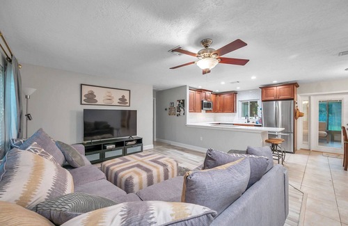 Shore Acres Casa | St.Pete Pool Paradise