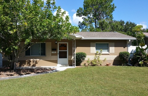 Disston Heights Casa | St Pete Backyard Oasis