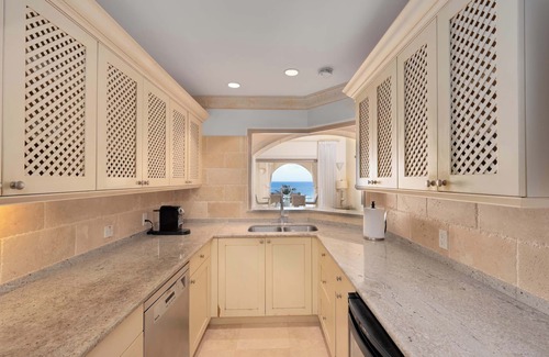 Little Battaleys Apartamento | St Peter's Bay 505 in Speightstown by Personal Villas - Breathtaking Paradise