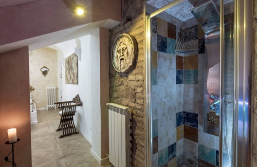 Vatican Apartamento | St. Peter's in Love - Suite de luna de miel con una pequeña piscina