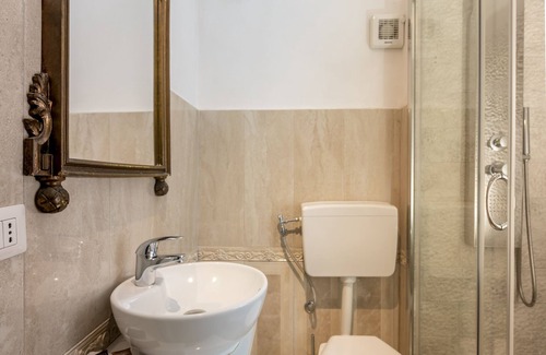 Vatican Apartamento | St. Peter's in Love - Suite de luna de miel con una pequeña piscina