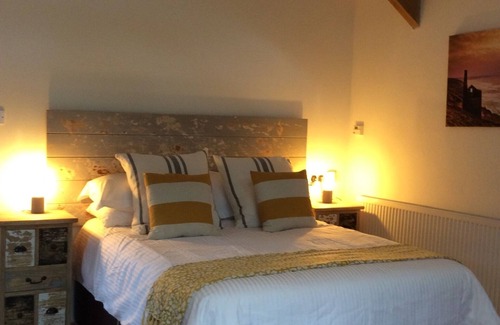 Winnard's Perch Casa | St Petroc's Studio Barn (The Old Cart Barn) Near Padstow, Cornwall