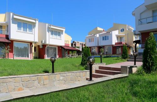 Budjaka Complejo | St. Stefan Villas & Hotel