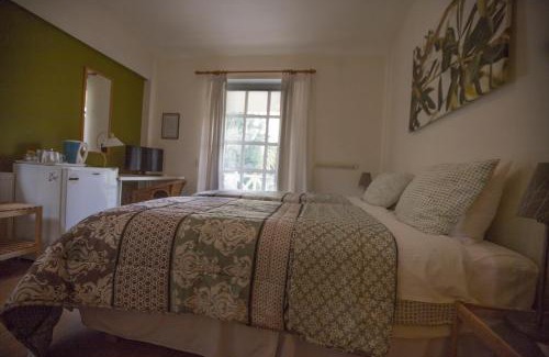 Paiania Cama Y Desayuno | St. Thomas Bed and Breakfast