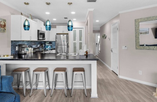 Gulf Lagoon Beach Casa | St Thomas Square