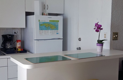 Bolongo Bay Apartamento | St. Thomas, USVI, estudio frente al mar en Bolongo Bay, Watergate Villas East