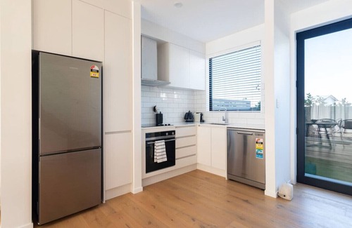 Remuera Apartamento | St Vincent Charmer - Stylish Townhouse w CarPark