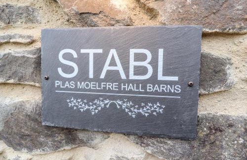 Oswestry Casa | Stabl, Plas Moelfre Hall Barns