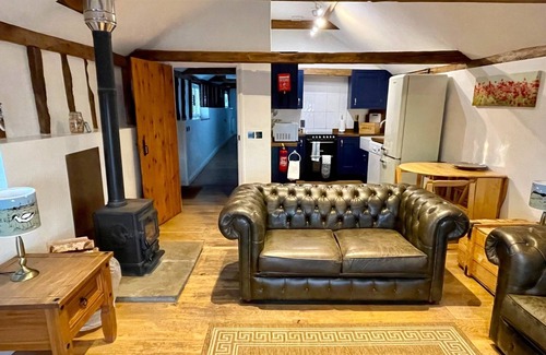 Brightlingsea Cabaña | Stable Cottage at Lee Wick Farm Cottages