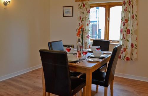 Ludchurch Casa | Stable Cottage