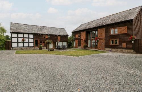 Pembridge Casa | Stable End