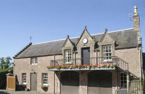 Perth Cabaña | Stable Flat