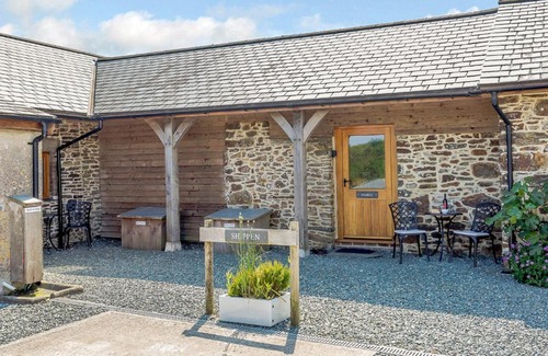 Woolfardisworthy Casa | Stable-Uk12108