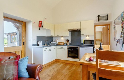Woolfardisworthy Casa | Stable-Uk12108