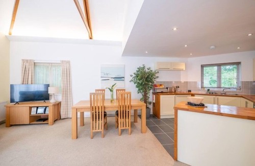 Carnon Downs Cabaña | Stables Cottage (pet free)