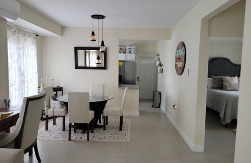 Lucea Casa | Stacey's Hideaway Cozy, comfy beach home-30 minutes from MBJ Airport