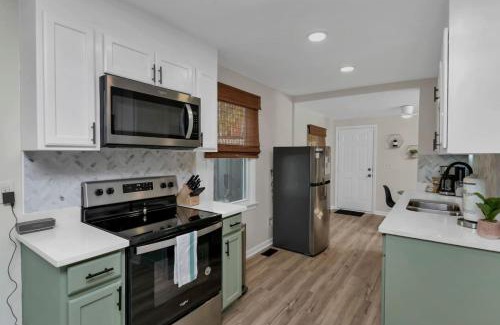 Rosewood Casa | Stadium View Stay - Rosewood