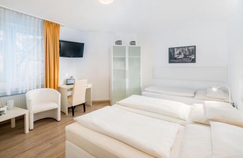 Ruettenscheid Hotel | Stadt-gut-Hotel Rheinischer Hof