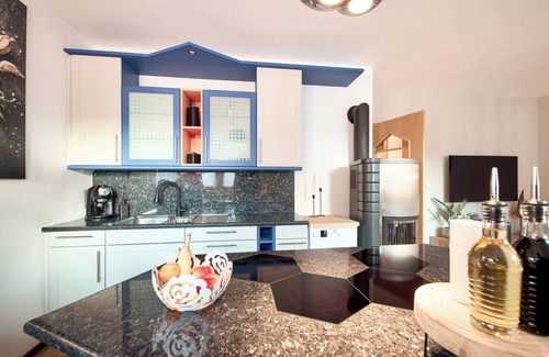 Vipiteno Apartamento | Stadtnestl Apartment - private garden, mountain views & Alpine charm