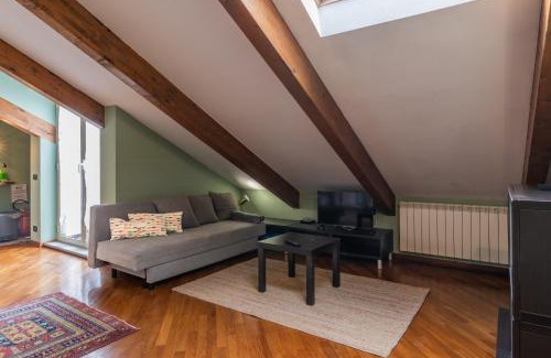 Parella Apartamento | STAGABIN La Mansarda Panoramica Un Rifugio di Eleganza e Tranquillità