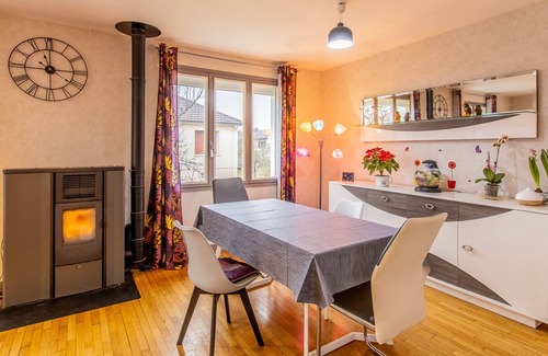 Chagny Casa | Vrbo Property