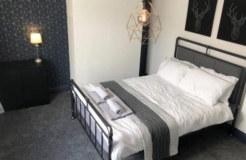 Thornaby On Tees Casa | Stainsby House 4 Bedrooms Workstays UK